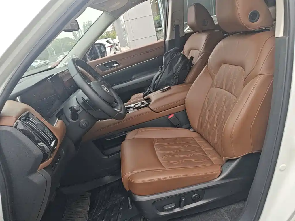 Nissan Teramont — миниатюра 15