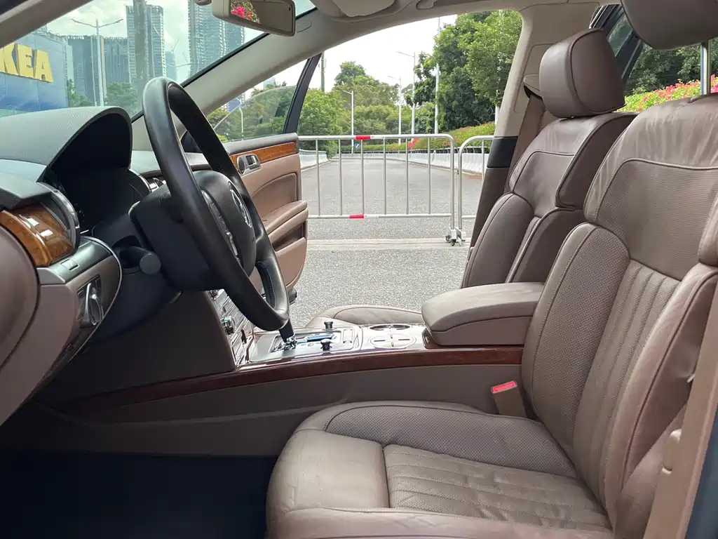 Volkswagen Phaeton — миниатюра 8