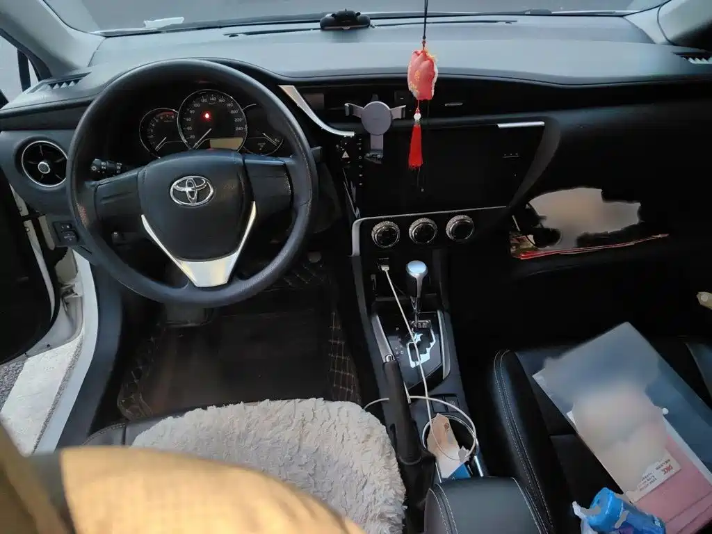 Toyota Corolla — миниатюра 13