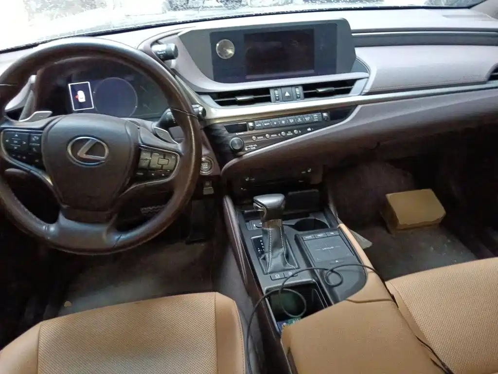 Lexus ES — миниатюра 10
