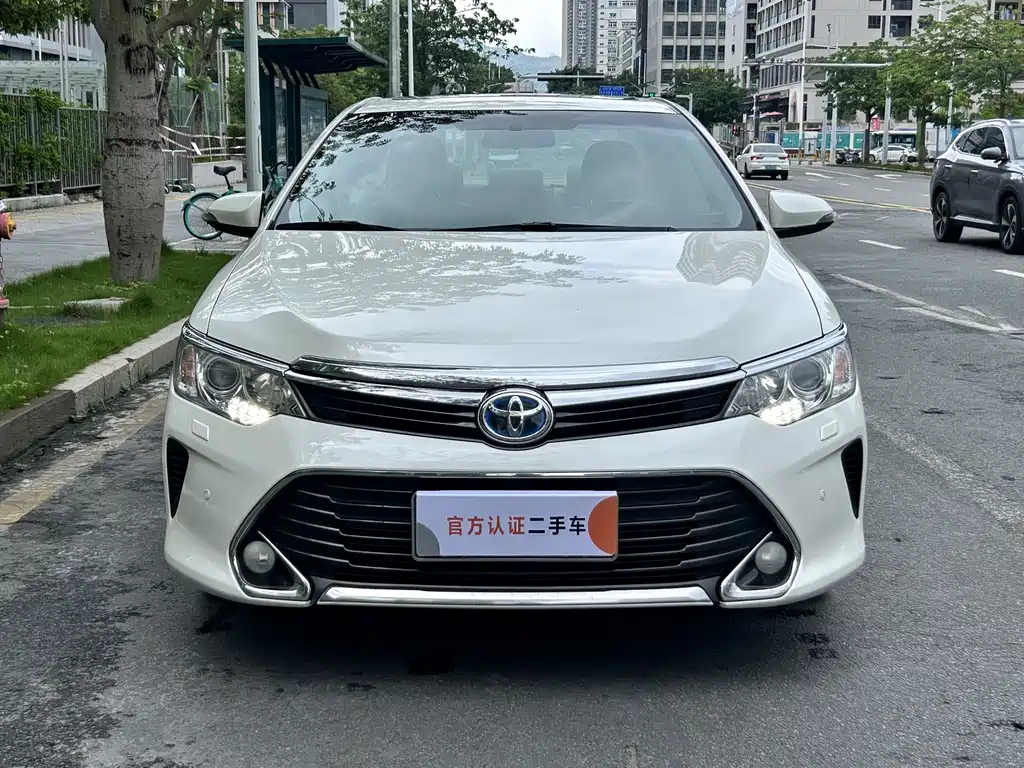 Toyota Camry — миниатюра 2