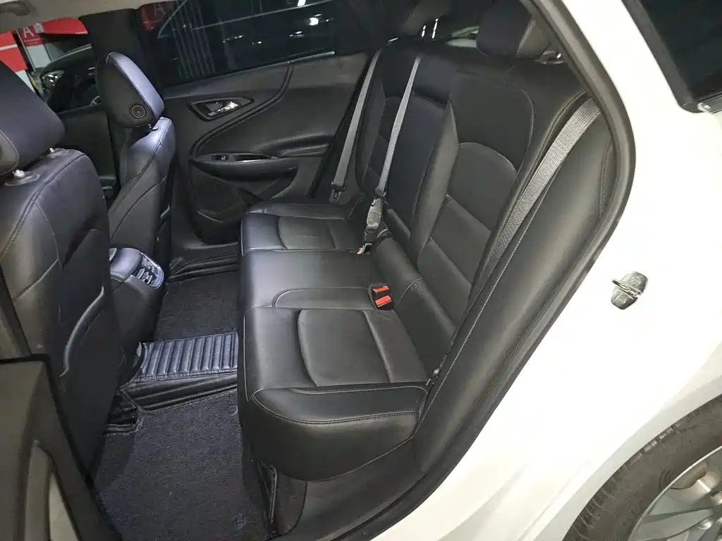 Chevrolet Malibu XL — миниатюра 13