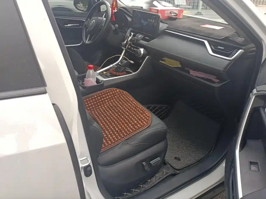 Toyota Wildlander — миниатюра 8