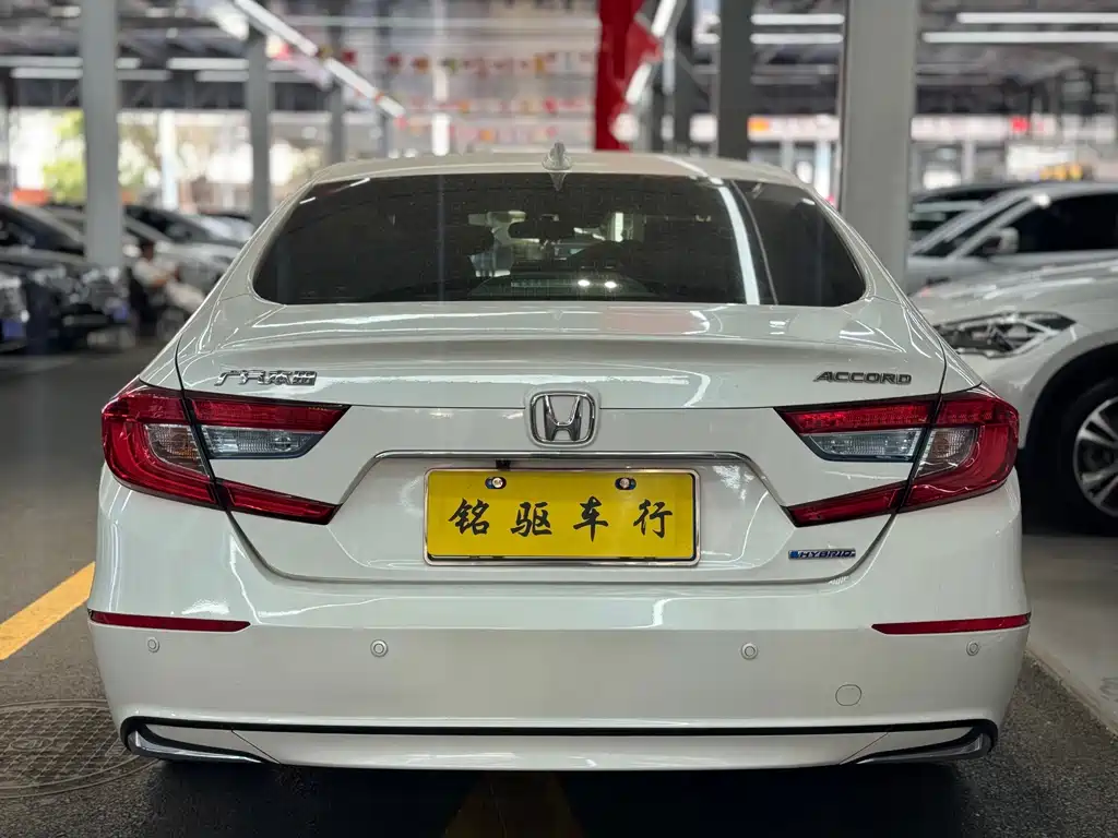 Honda Accord — миниатюра 6