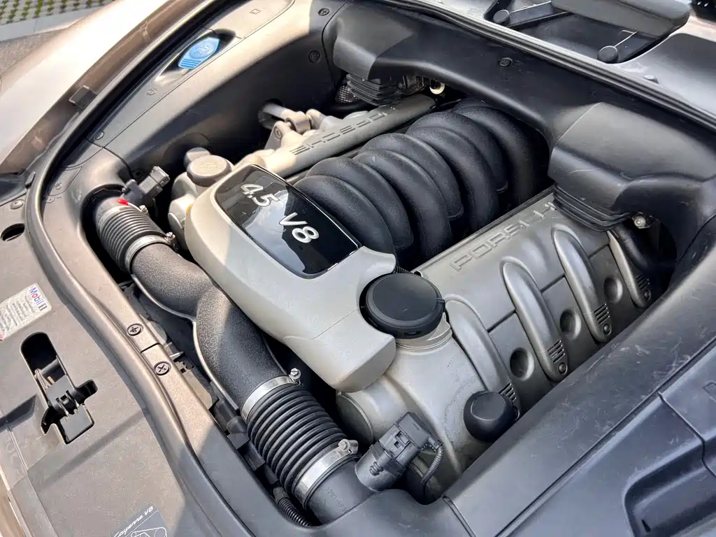 Porsche Cayenne — миниатюра 29
