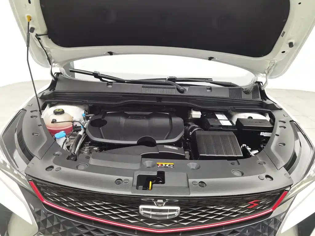 Geely Binyue — миниатюра 6