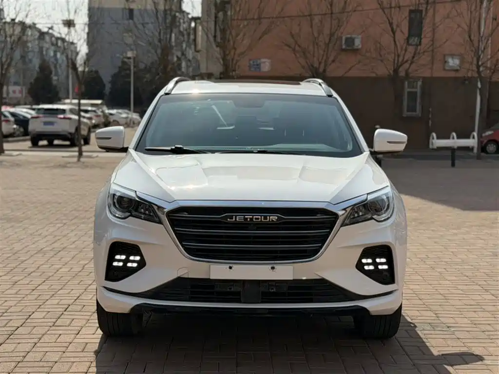 捷途X70 2020款 1.5T 手动悦行版 5座