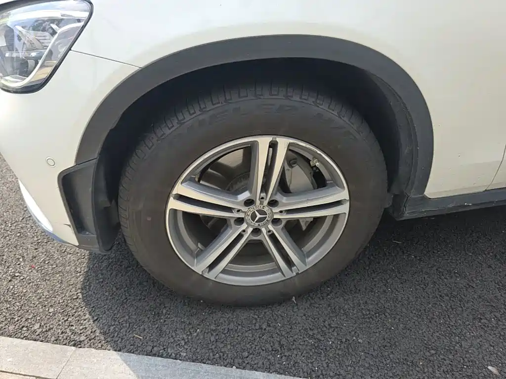 Mercedes-Benz GLC — миниатюра 23