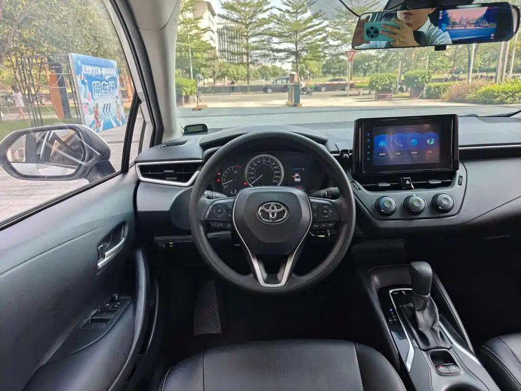 Toyota Corolla — миниатюра 6