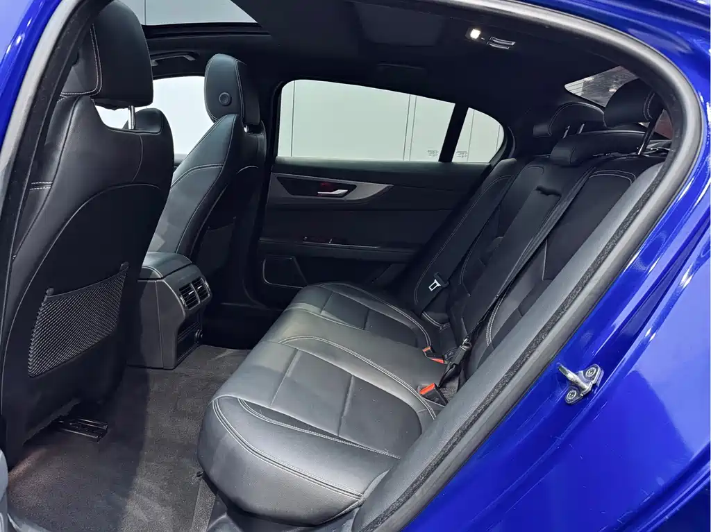 Jaguar XEL 2020 2.0T 200PS R-DYNAMIC Sport