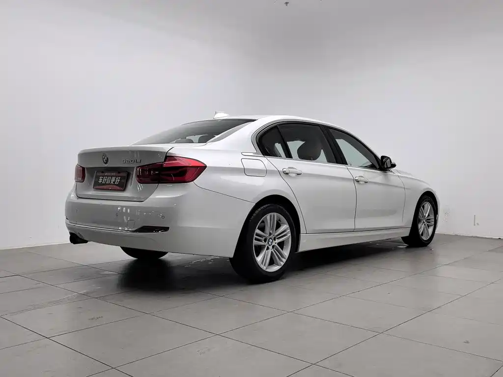 BMW 3 Series — миниатюра 2