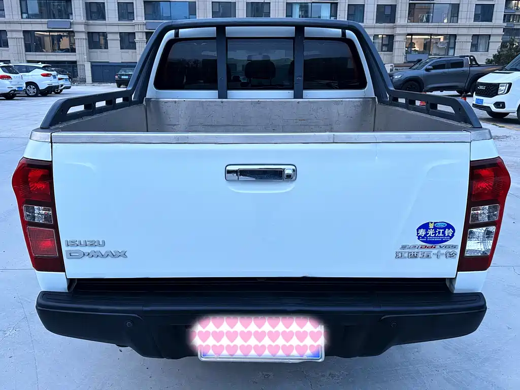 ISUZU D MAX