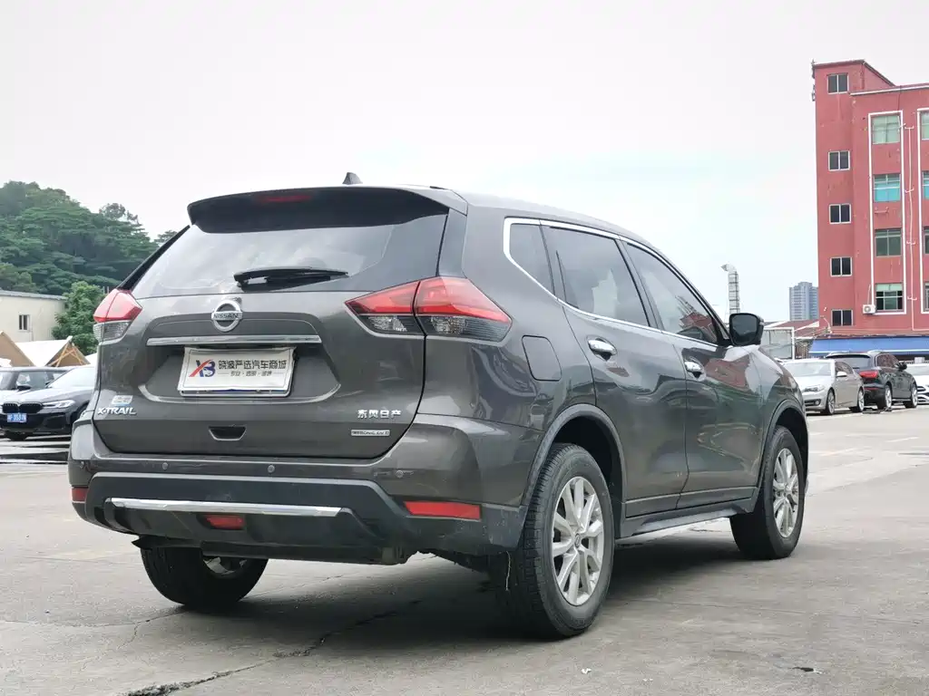 Nissan X-Trail — миниатюра 17