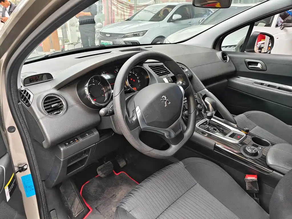 Peugeot 3008 — миниатюра 4