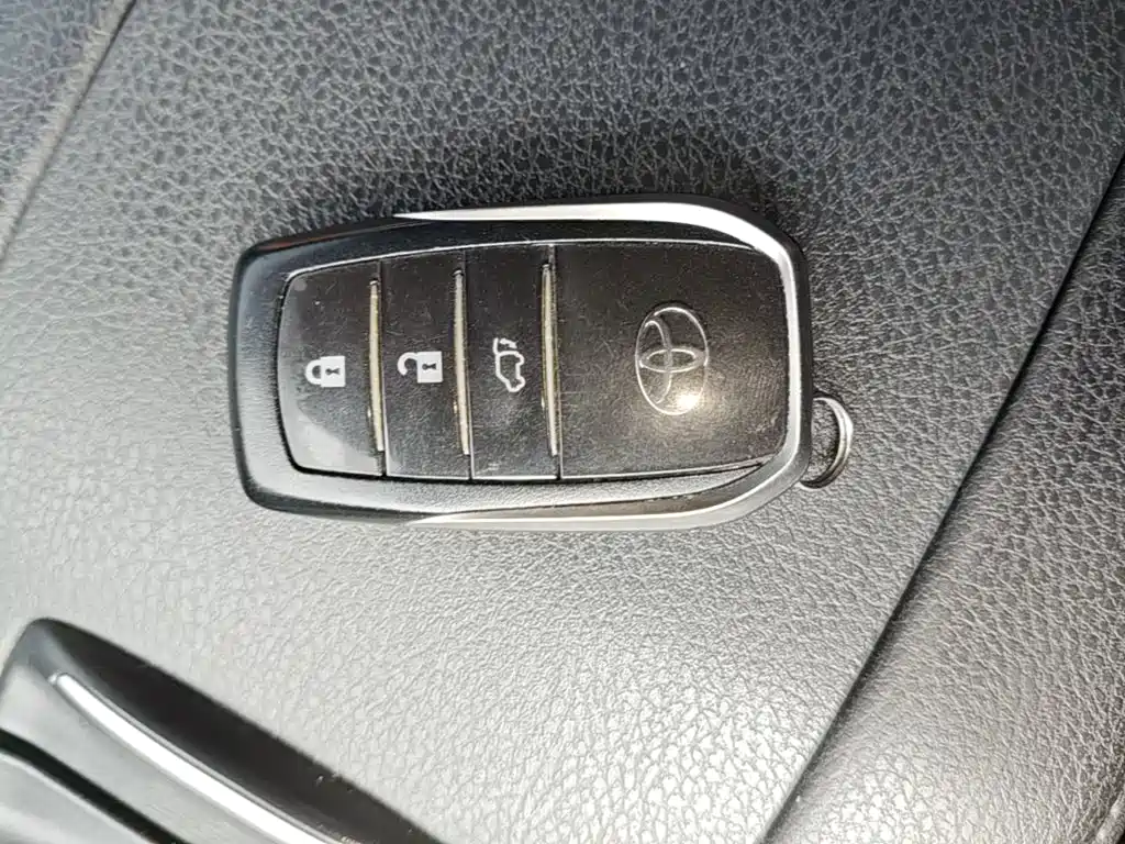 Toyota Highlander — миниатюра 9