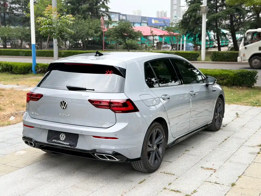Volkswagen Golf — миниатюра 4