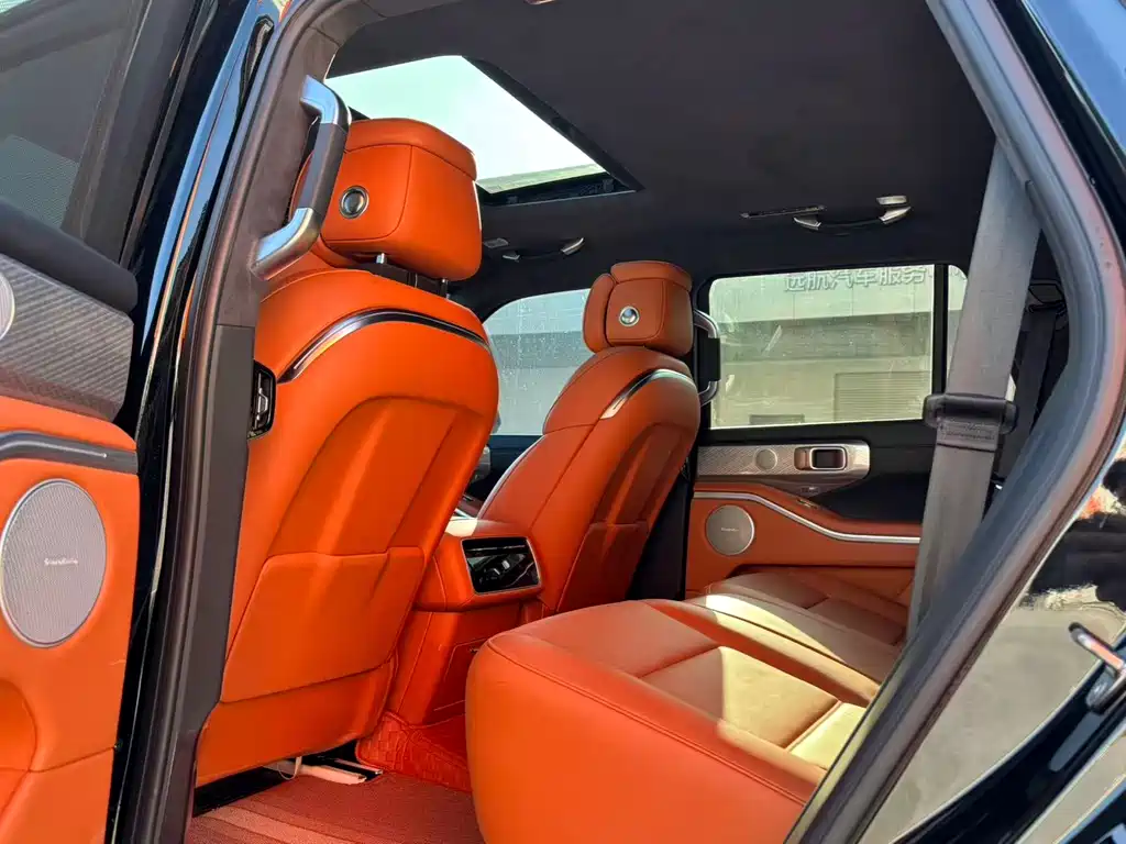 TANK TANK 700 NEW ENERGY