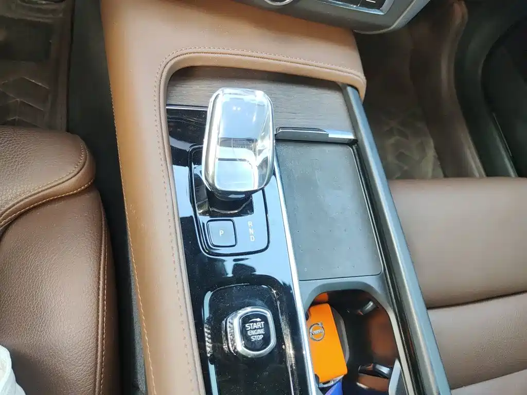 Volvo S90 — миниатюра 10
