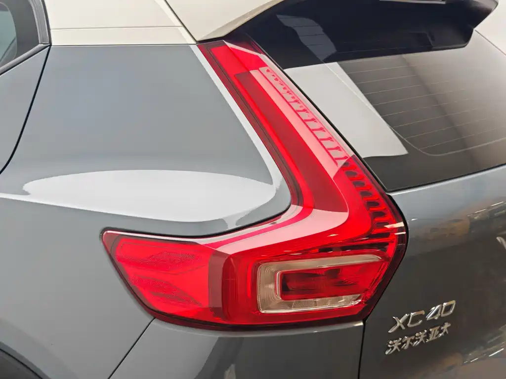 Volvo XC40 — миниатюра 7