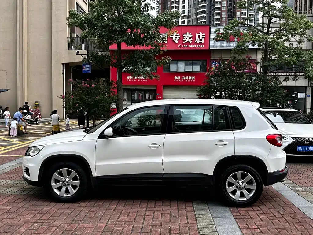 Volkswagen Tiguan — миниатюра 4