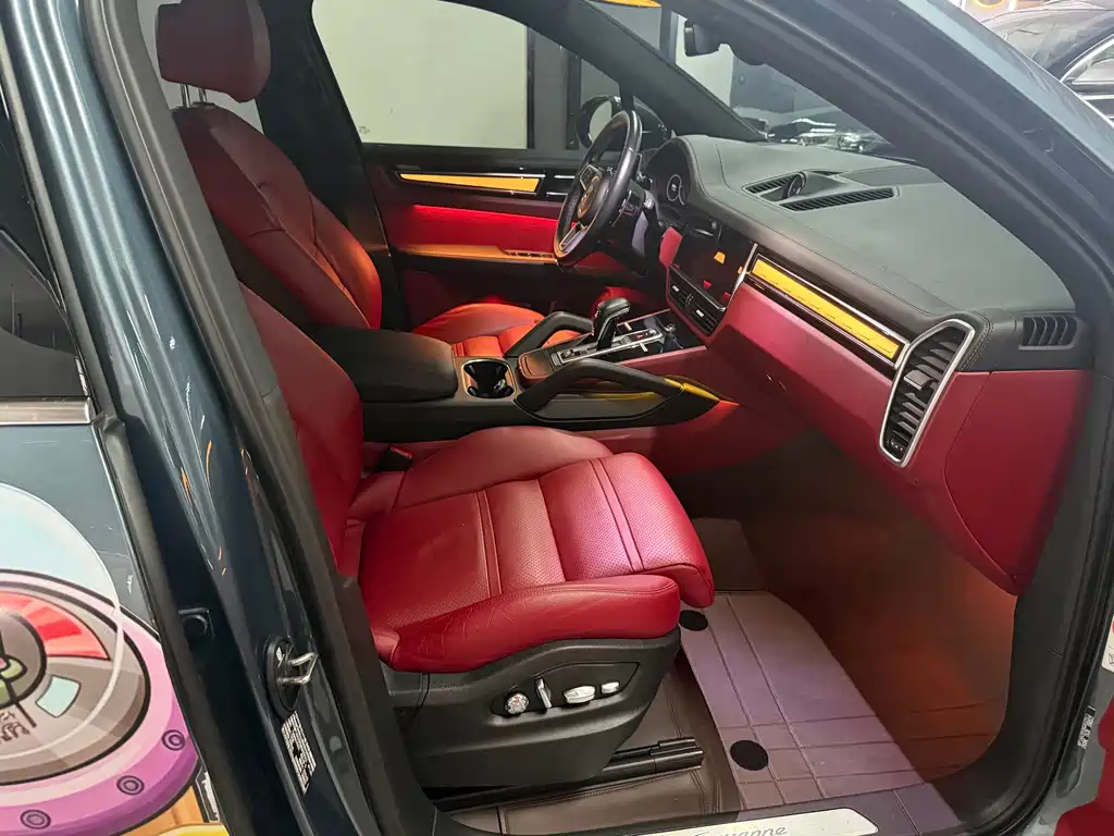 Porsche Cayenne — миниатюра 9
