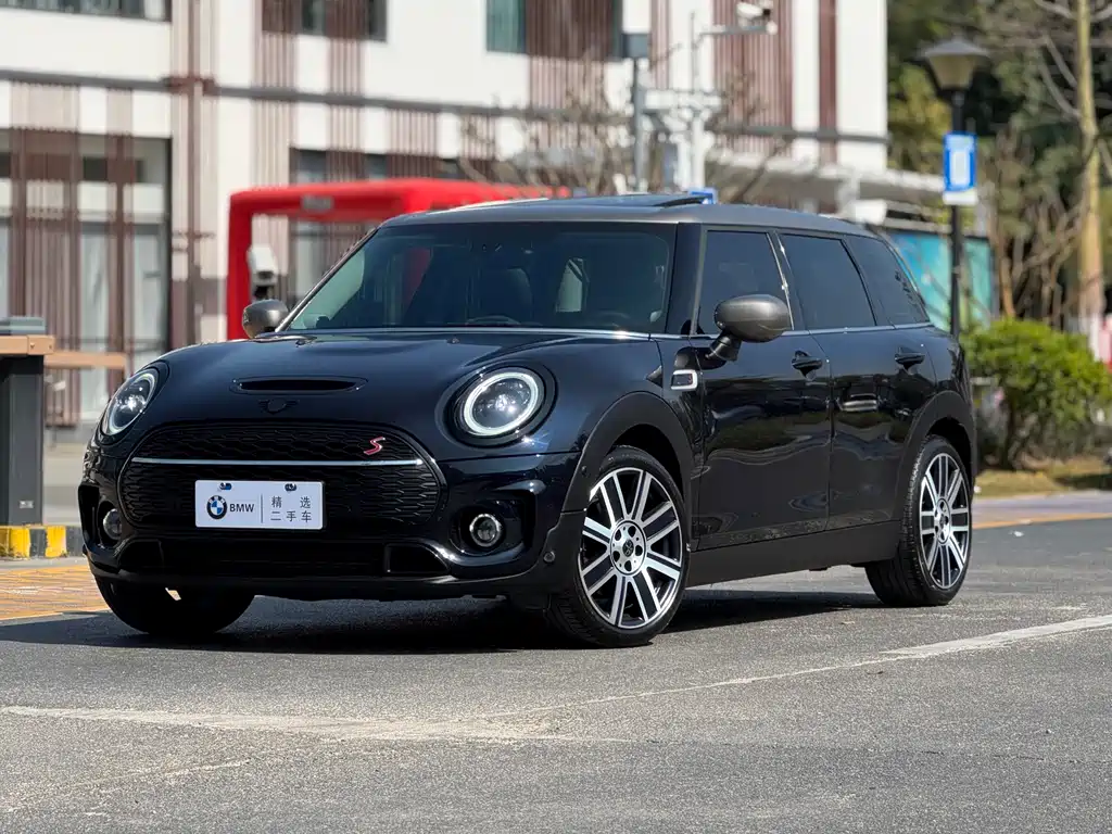MINI CLUBMAN