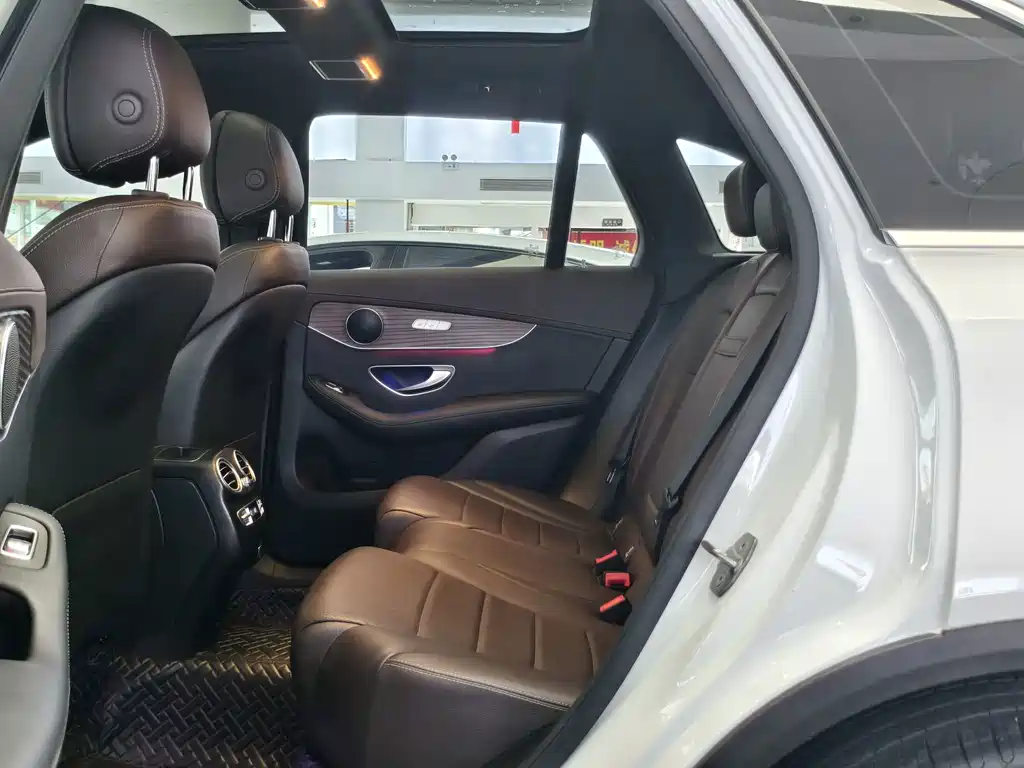 Mercedes-Benz GLC — миниатюра 9