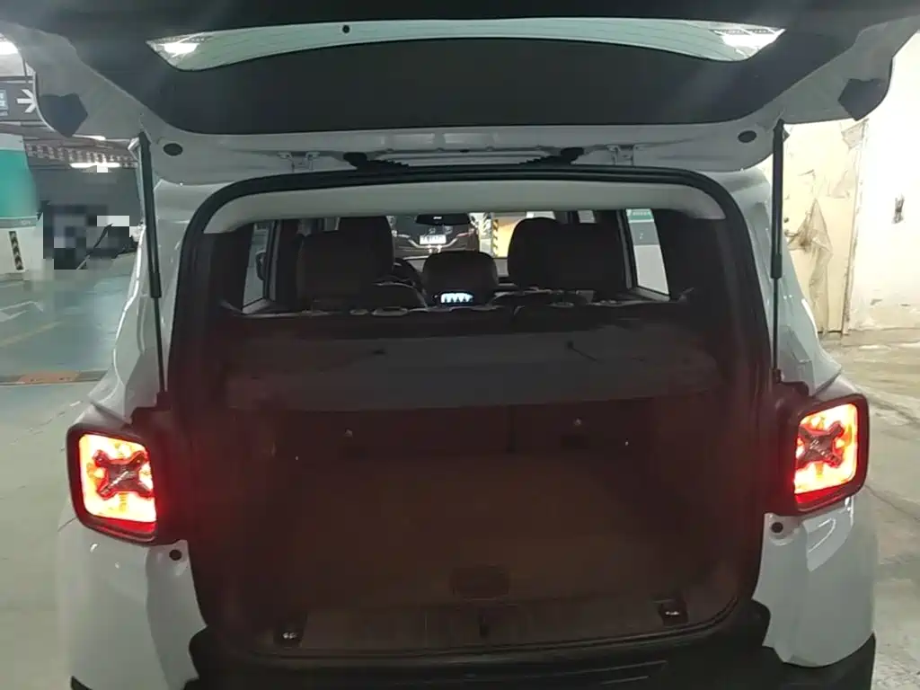 Jeep Renegade — миниатюра 19