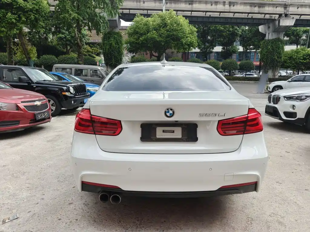BMW 3 Series — миниатюра 6
