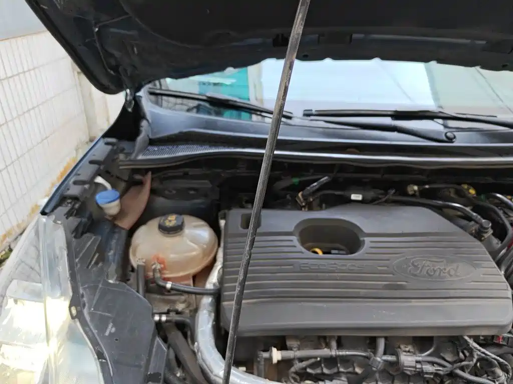 Ford Escape — миниатюра 18