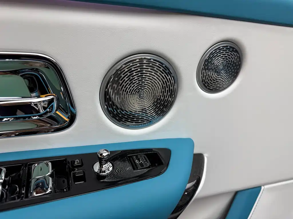 Rolls-Royce Cullinan Black Badge, фото 17