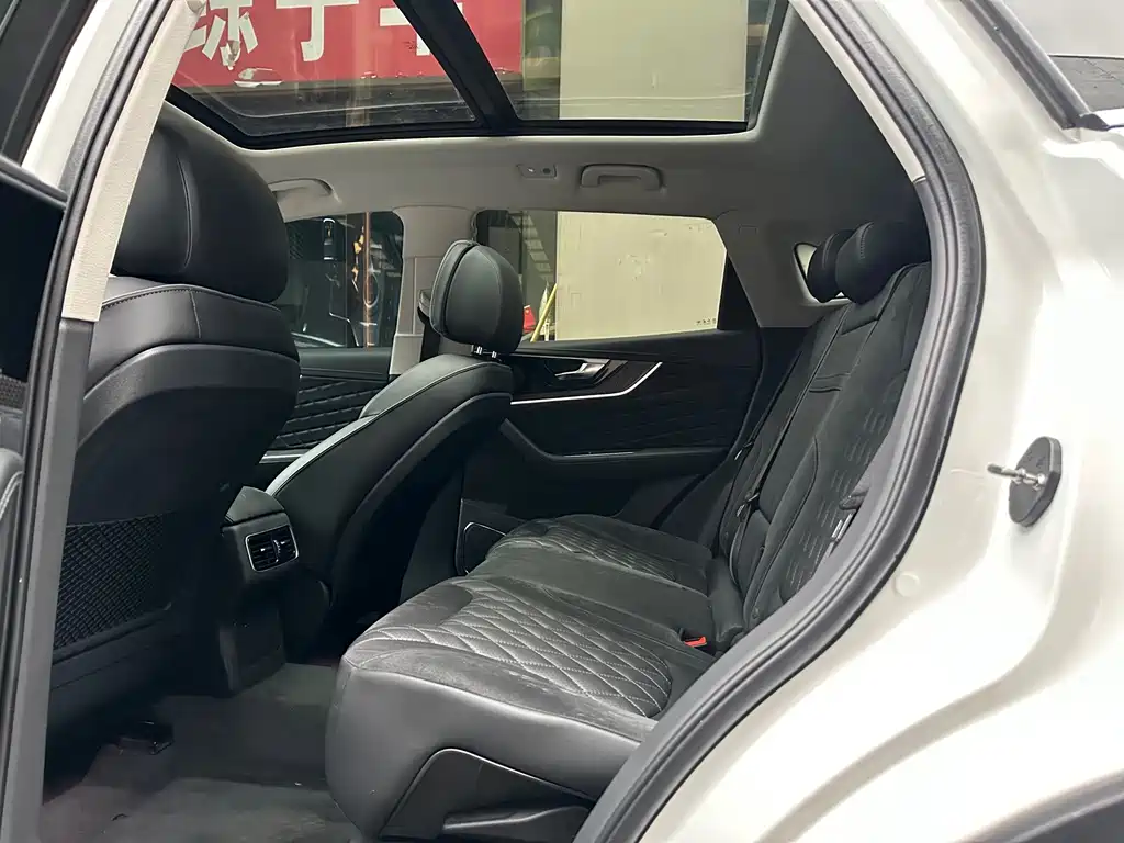 Hongqi Hongqi HS5 — миниатюра 7