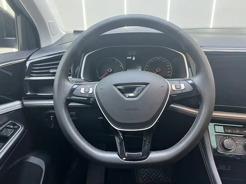 Jetta VS5 — миниатюра 7