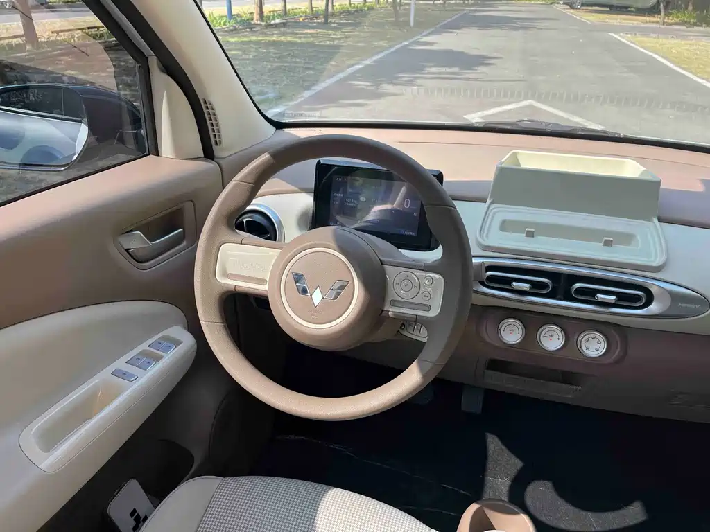 Wuling MINIEV — миниатюра 18