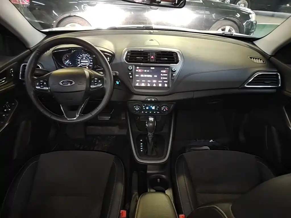 Ford Escort — миниатюра 10
