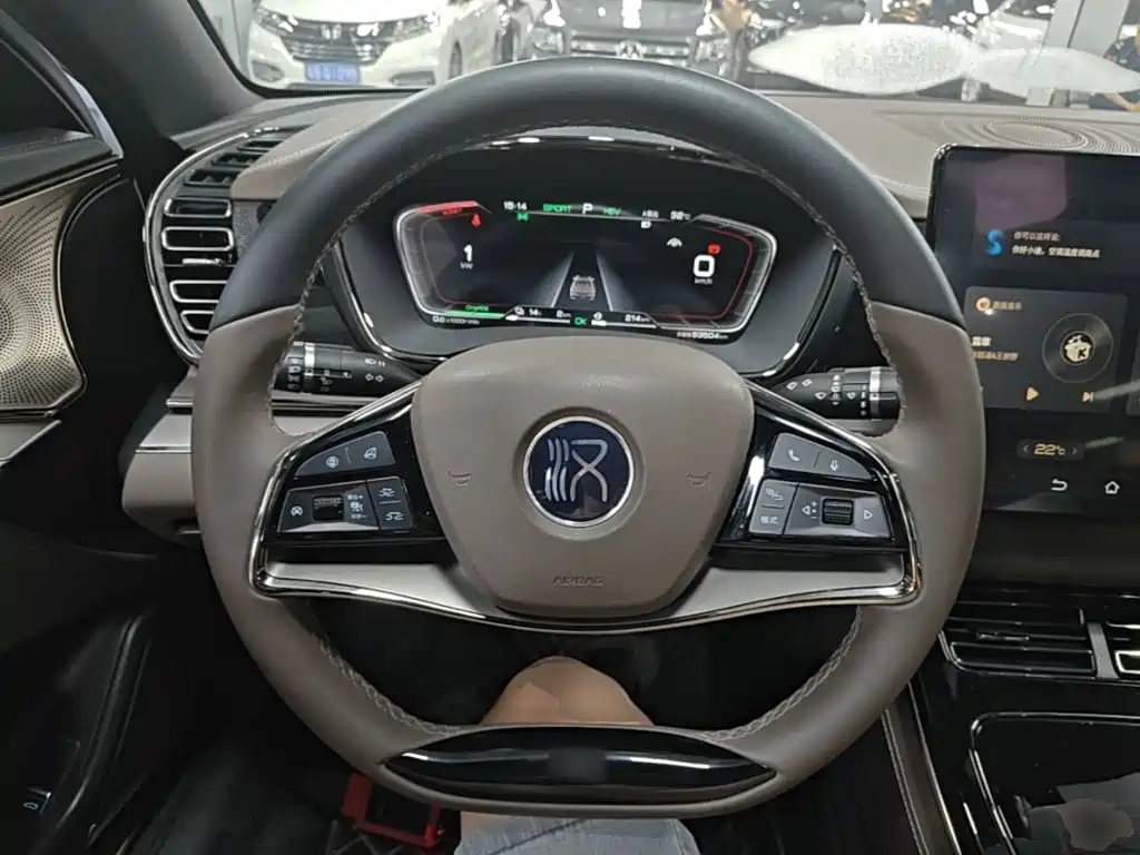BYD Han — миниатюра 11