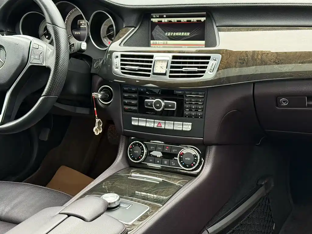 Mercedes-Benz CLS 2012 CLS 300 CGI