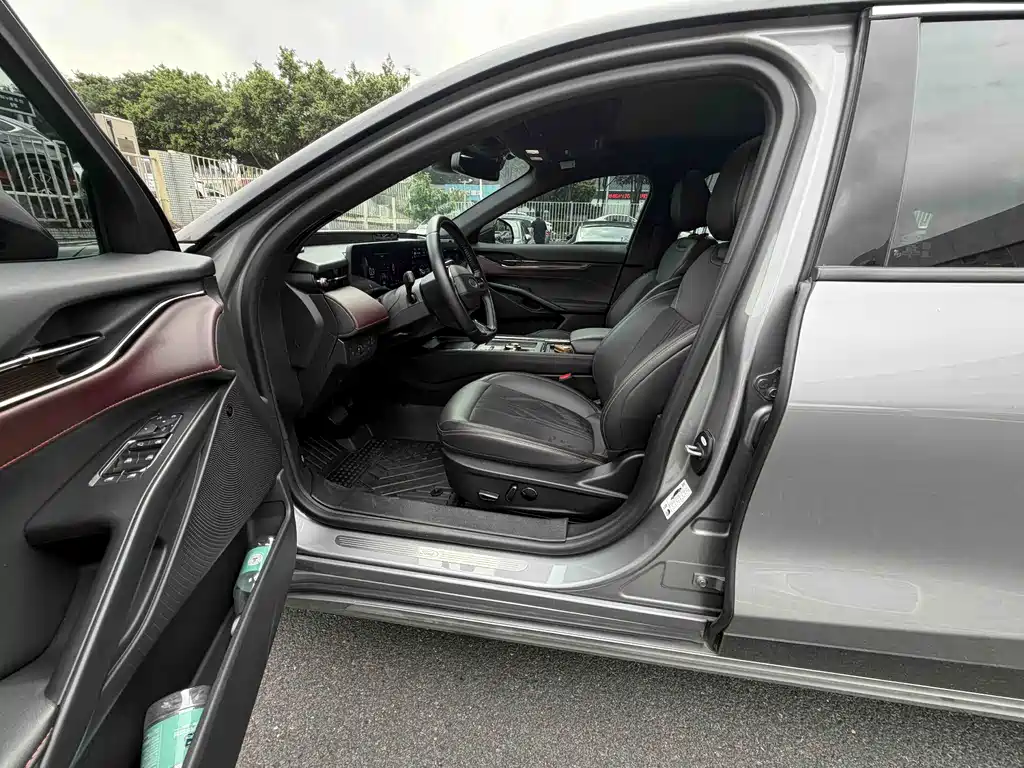 Ford Mondeo — миниатюра 4
