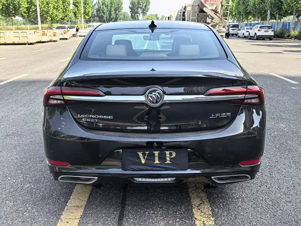 Buick LaCrosse — миниатюра 24