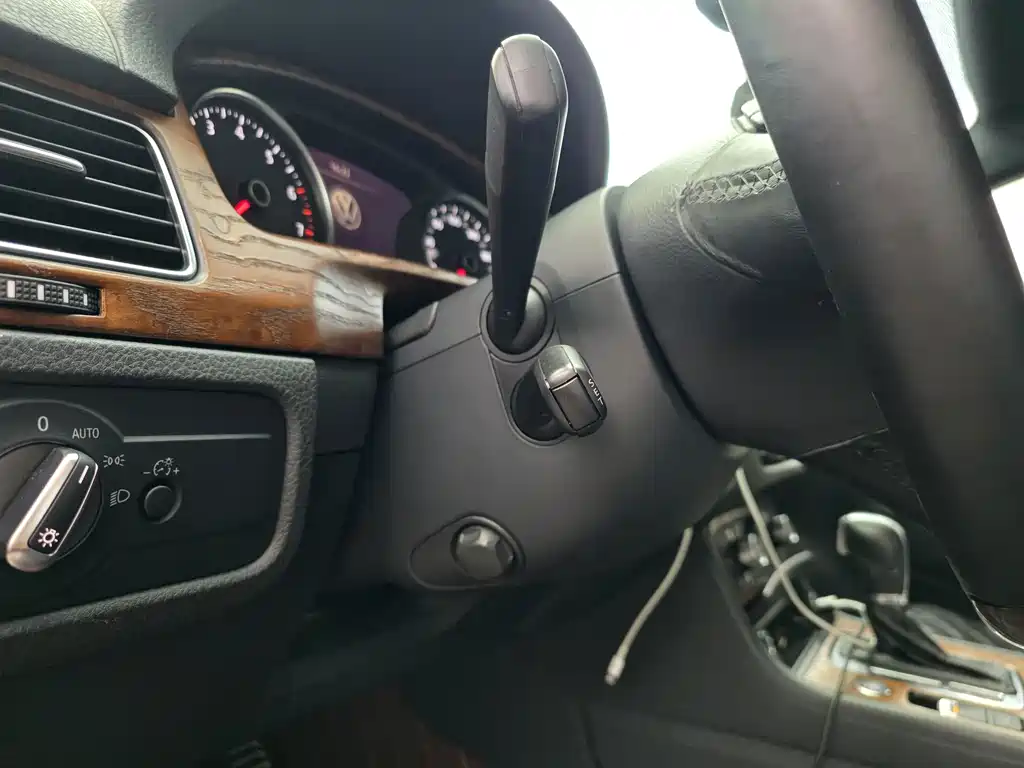 Volkswagen Touareg — миниатюра 6