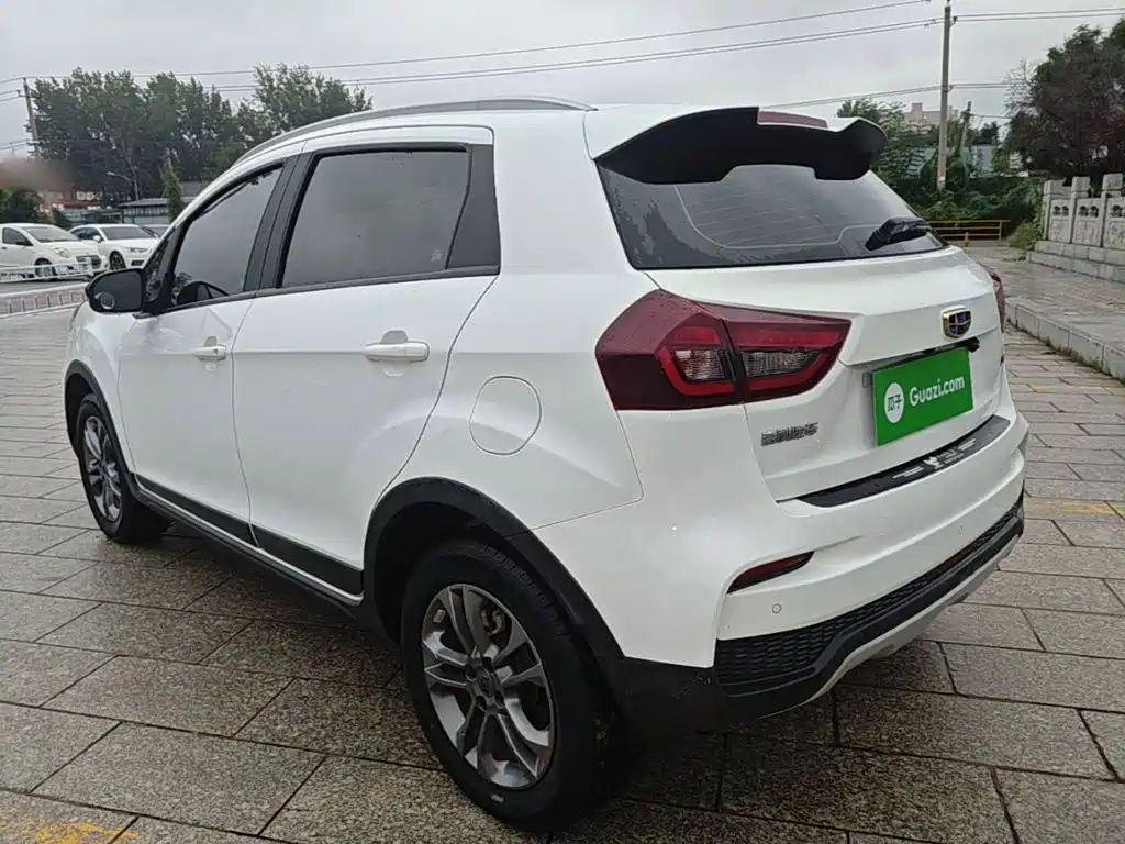 Geely Vision X3 — миниатюра 5