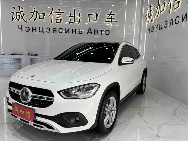 MERCEDES-BENZ GLA