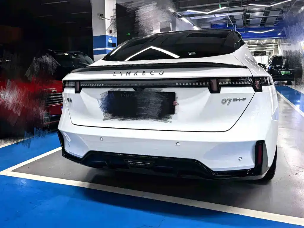 Lynk & Co 07 EM-P 2024 EM-P 126 Ultra