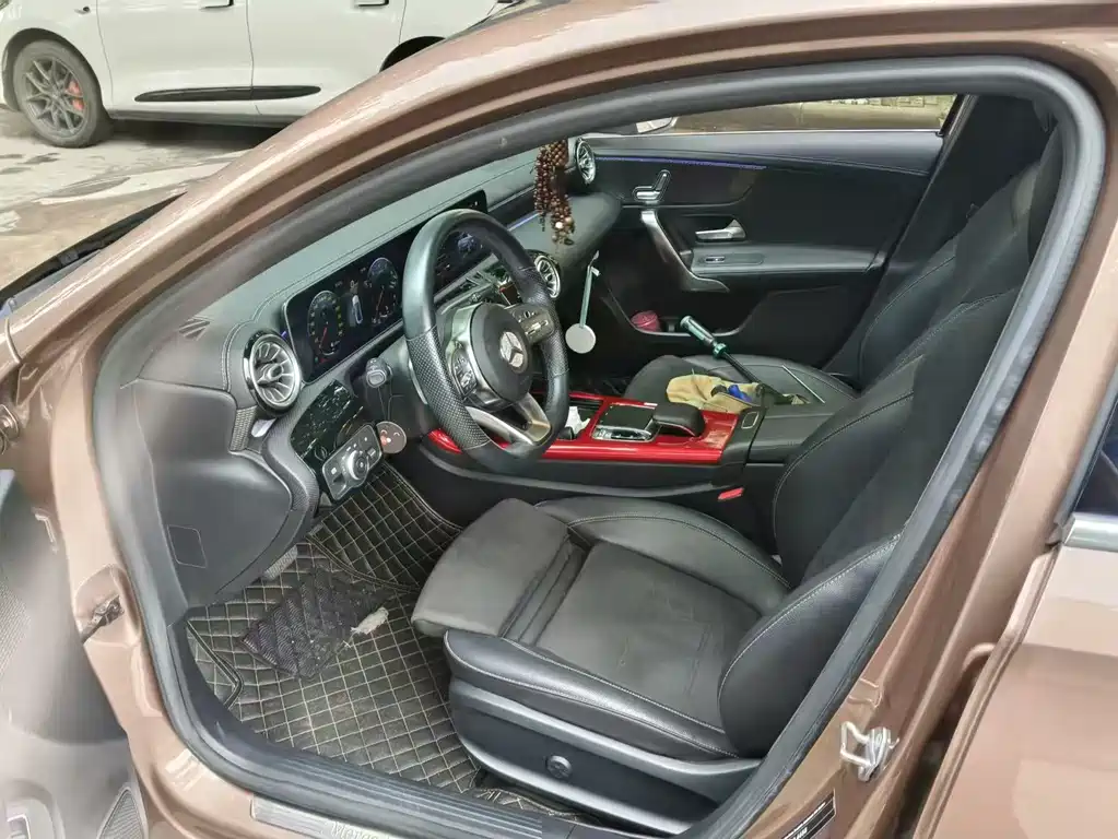 Mercedes-Benz A-Class — миниатюра 11