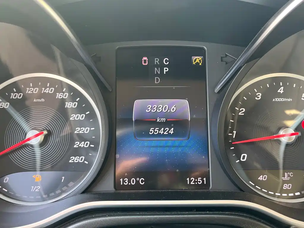 MERCEDES-BENZ V CLASS