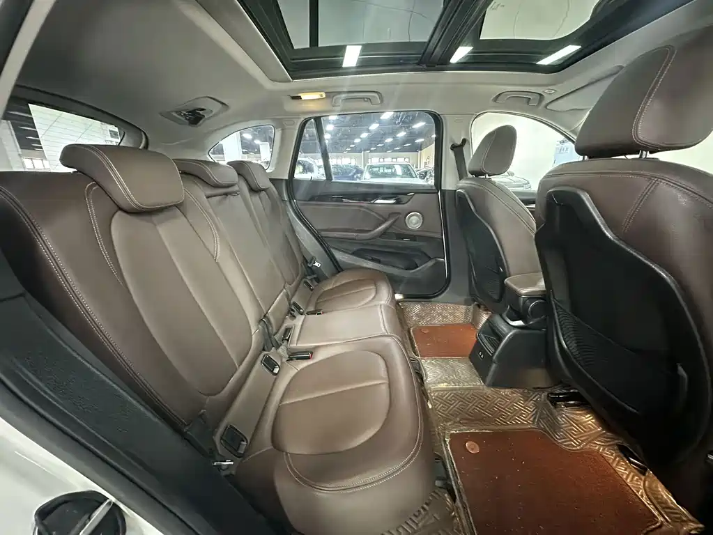 BMW X1 — миниатюра 12