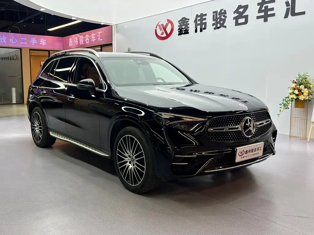 Mercedes-Benz GLC 2023 GLC 300 L 4MATIC Luxury 5 мест