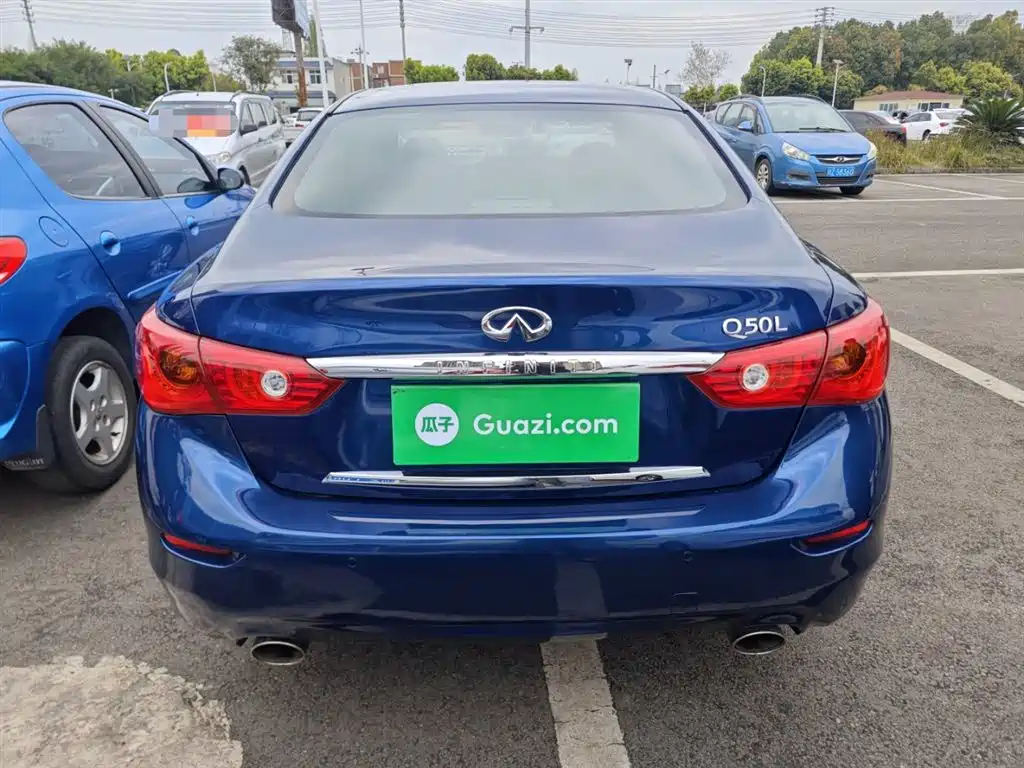 Infiniti Q50L 2016 2.0T Comfort