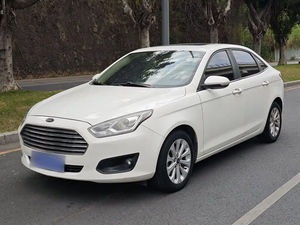 Ford Escort 2018