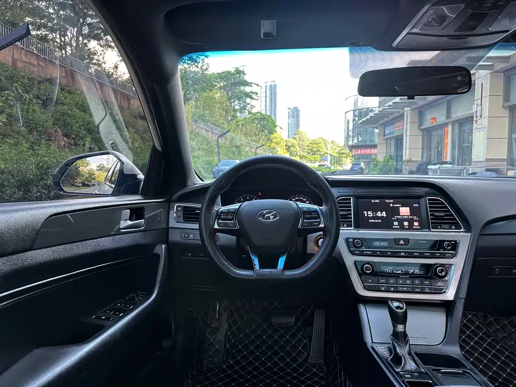 Hyundai Sonata — миниатюра 15
